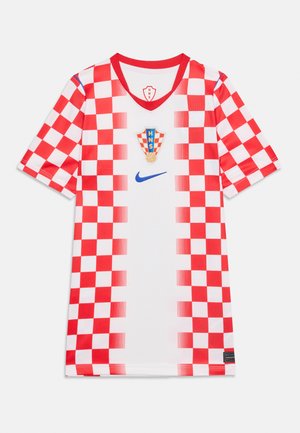 Chorvatský fotbalový dres s červenobílým šachovnicovým vzorem na rukávech a bocích, znakem HNS a modrým logem Nike vpředu.