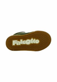 Scarpa verde in suede con suola in gomma, caratterizzata da un motivo esagonale e logo "Falcotto" in bianco impresso sul tallone.