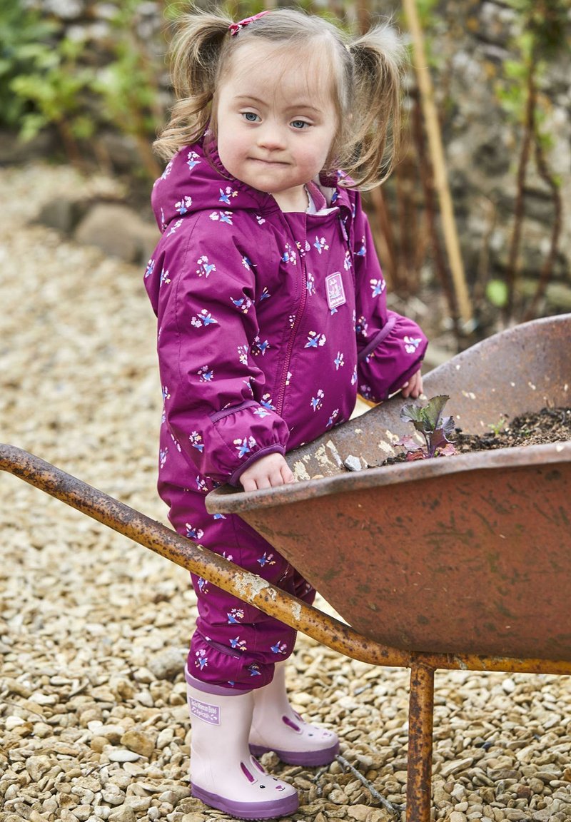 JoJo Maman Bébé WATERPROOF ALL-IN-ONE Mono para la nieve pink