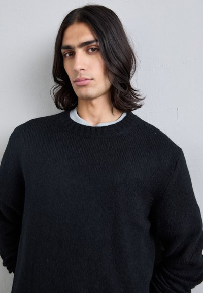 NN.07 Strickpullover - black