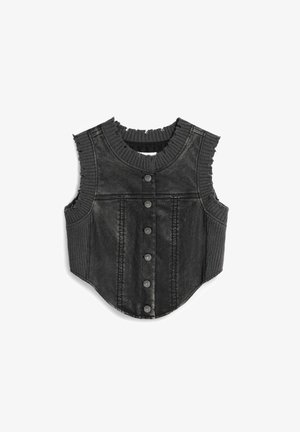 Veste en denim noir avec un tissu côtelé au col et aux emmanchures. Présente des coutures visibles et six boutons-pression en métal sur le devant.