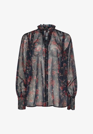 Gennemsigtig blomstret bluse med flæser i halsen, lange ærmer med smockede manchetter, knaplukning og en mørkeblå baggrund med røde blomster.