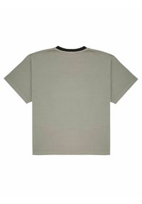 Grijze t-shirt met korte mouwen en een zwart geribde ronde halslijn, gemaakt van een gladde stof, met een relaxte pasvorm en zonder opvallende patronen.