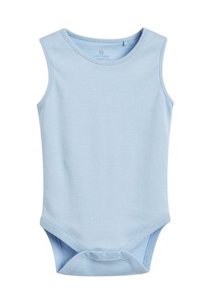 Body sans manches bleu clair en coton doux avec fermeture à pression au bas et col rond. Texture lisse et design simple.