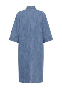 Denim obleka s sproščenim krojem, z ovratnikom, kratkimi širokimi rokavi in sredinskim šivom zadaj, v svetlo modri barvi z gladko teksturo.