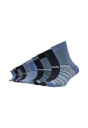 Set von Herrensocken in verschiedenen Blautönen und Schwarz. Enthält einfarbige und gestreifte Muster. Mittellange Socken mit gerippten Bündchen.