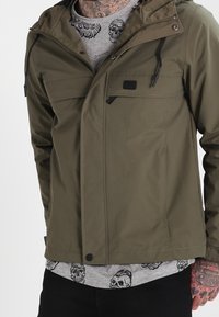 Redefined Rebel Lichte jas - olive