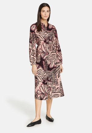 Gerry Weber MIT TAILLENBAND - Blusenkleid - ecru weiss schwarz druck