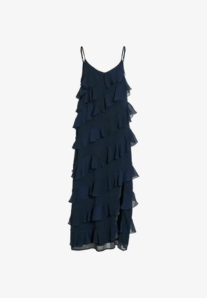 Marinblå ärmlös klänning med tunna axelband och flera lager av diagonala volanger, midi-längd med ett flytande, texturerat tyg.
