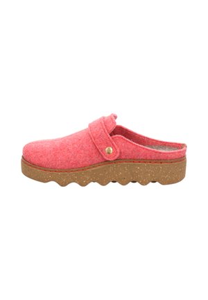 Felt clogs in bright pink with a rounded shape. Cork-like textured sole and red stitching accents. Side strap with a gold button detail.