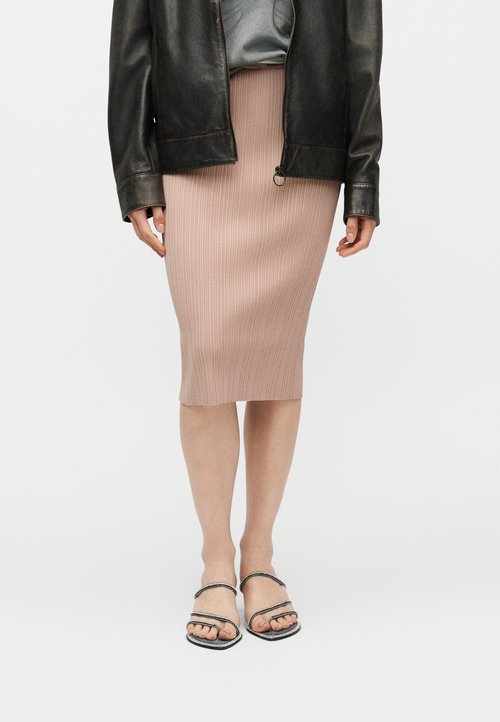 Jupes Diesel de couleur Beige pour Femme - Vestiaire Collective