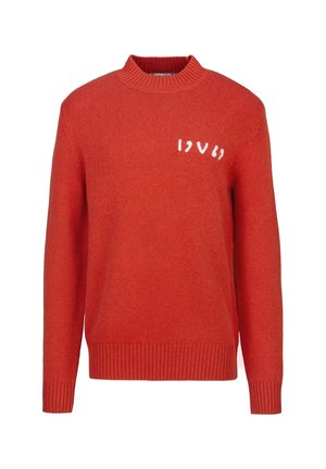 Roter Strickpullover mit geripptem hohem Kragen, Bündchen und Saum, mit weißem "19V69"-Text auf der oberen linken Brust.