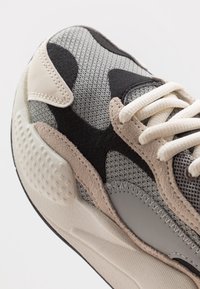Puma Sneakers - grey