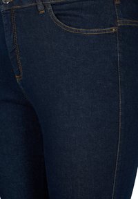 Zizzi HIGH WAISTED ELLEN - Džínsy bootcut - raw unwash