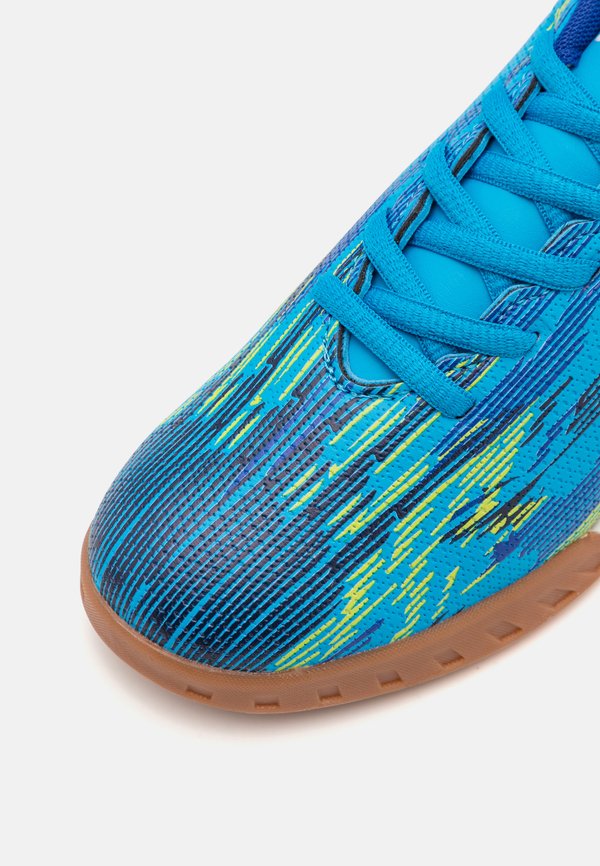 J-SI STEPOVER UNISEX – Fußballschuh Halle