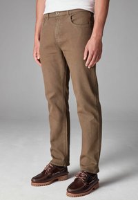 Next SOFT TOUCH COLOURED - REGULAR FIT - Jeans Straight Leg - dark tan