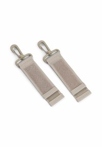 Két bézs színű szövetpánt, amelynek egy végén fém csatok találhatók, a felületén pedig textúra és varrási részletek láthatók.