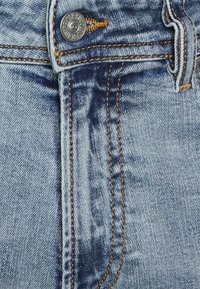 Diesel SLEENKER - Calças de ganga de corte skinny - 069yx 01