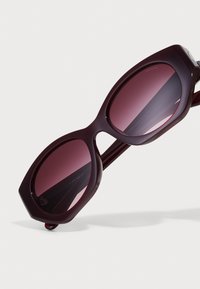 COACH CW194 - Saulesbrilles - milky burgundy