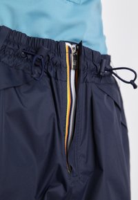 Thumbnail Image 11