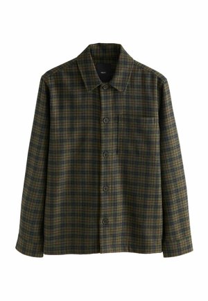 Męska koszula overshirt zapinana na guziki w zielono-brązowo-granatowy wzór w kratę, z jedną kieszenią na piersi.