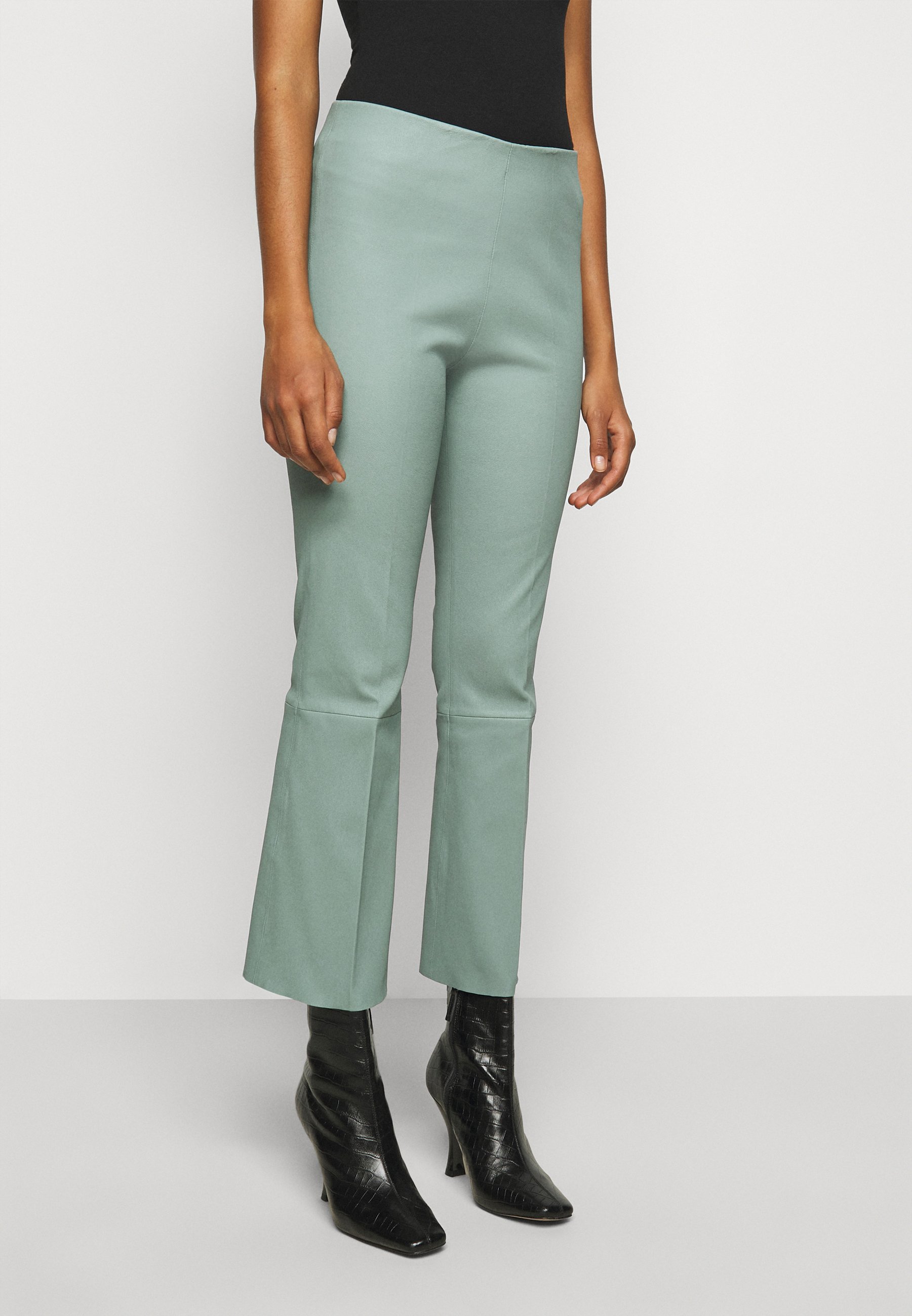 By Malene Birger PHASE - Leren broek - green/Groen - Zalando.nl