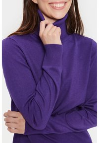 Saint Tropez Stickad tröja - purple