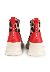 LOLA CASADEMUNT Botines con plataforma - red