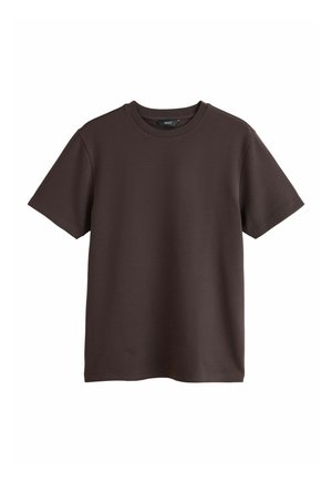 Ein schlichtes dunkelbraunes T-Shirt mit kurzen Ärmeln und Rundhalsausschnitt, dargestellt vor einem weißen Hintergrund.