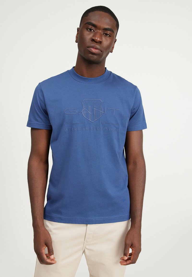 GANT - TONAL SHIELD - T-shirt med print - dunkelblau, Förstora