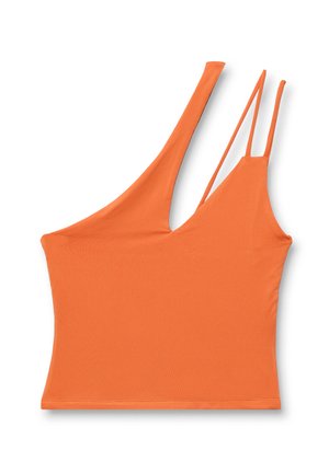 Top naranja sin mangas con un tirante en un lado y dos tirantes finos en el otro; hecho de una tela suave y elástica.