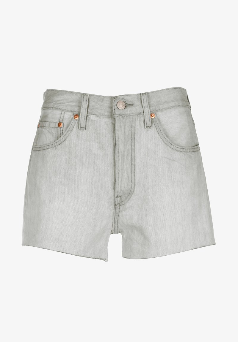 Shorts en denim gris clair avec bouton devant, fermeture éclair, passants de ceinture et rivets en cuivre sur les poches, avec une encoche découpée sur l'ourlet avant.