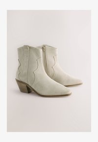 Nije odabrano, neutral grey