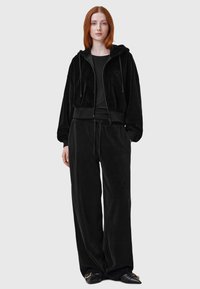 AllSaints VINNY VELVET - Felpa con zip - black