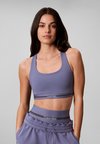 LOGO UNDERBAND MEDIUM SUPPORT SPORTS BRA - Спортен сутиен със средна поддръжка - stone hard blue