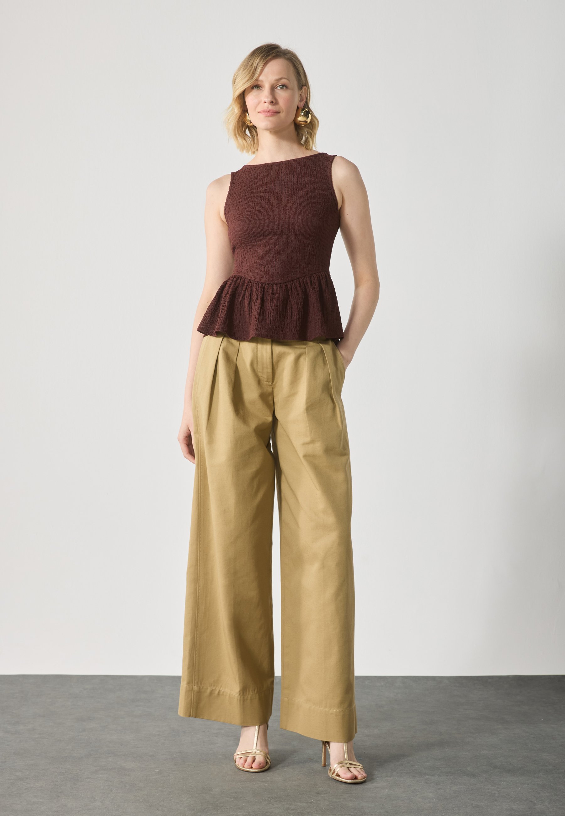 売れ筋商品|||アンナ フィールド Tシャツ レディース トップス Top - bitter chocolate Anna Field Top - bitter chocolate/dunkelbraun - Zalando.at