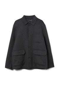 Dunkelgraue Wolljacke mit Kragen, Knopfverschluss, einer Brusttasche und zwei großen Fronttaschen.