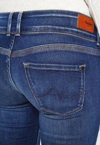 Pepe Jeans Džíny Slim Fit - dark-blue denim
