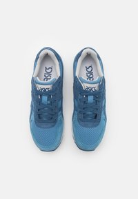 ASICS SportStyle GT-II UNISEX - Sapatilhas - grey floss/grand shark