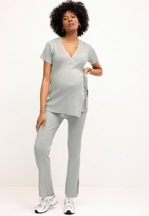 MATERNITY WRAP REGULAR FIT - Jednoduché tričko - grey