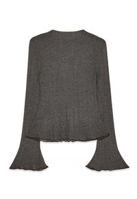 Top lungo a maniche lunghe grigio in maglia con maniche a campana e orlo scalloped. Il tessuto testurizzato ha una leggera lucentezza e una finitura liscia.