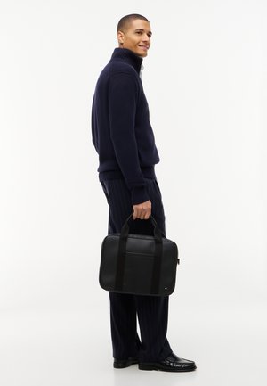 Tommy Hilfiger, FOUNDATION COMPUTER BAG - Τσάντα φορητού υπολογιστή - black