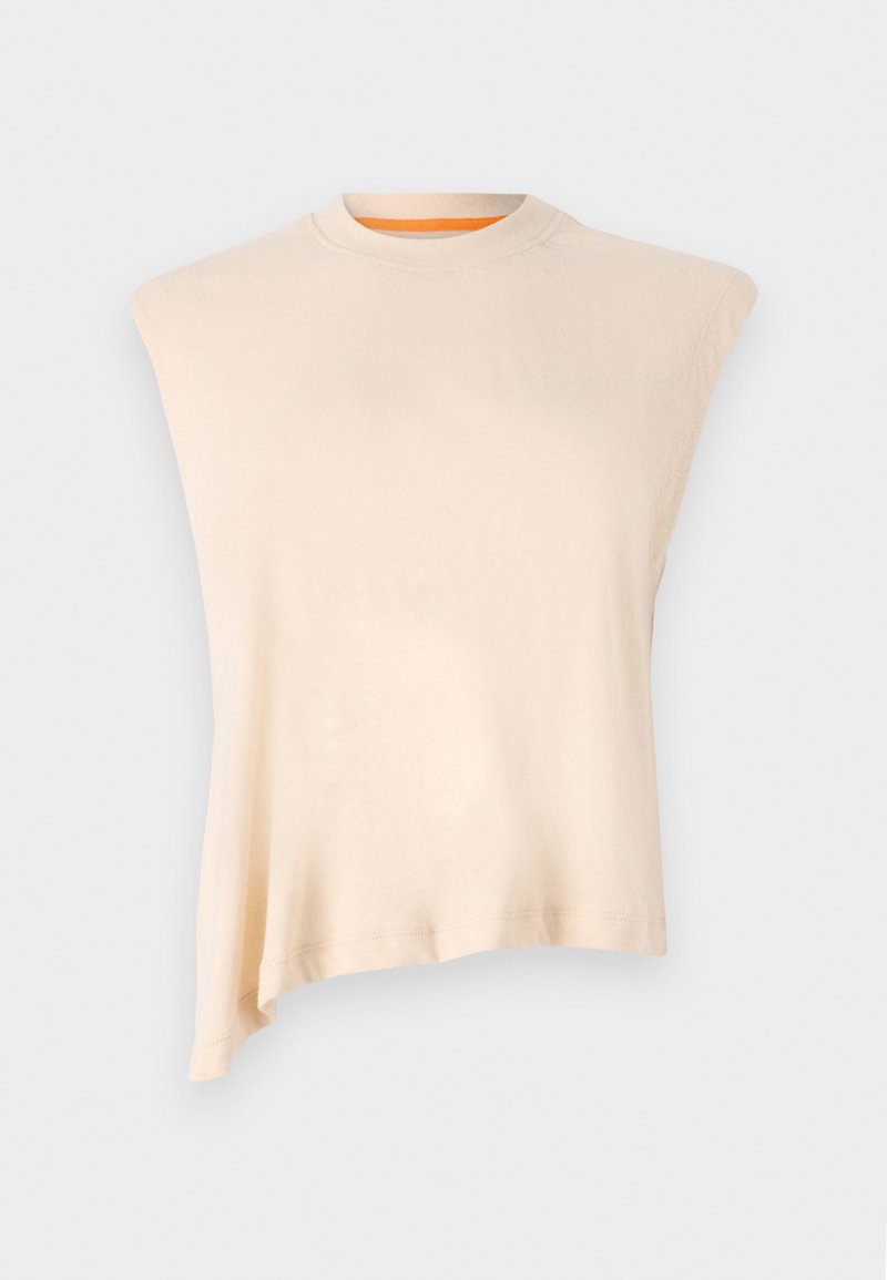 Beige ärmelloses Top mit hohem Kragen, aus leichtem Stoff. Verfügt über einen asymmetrischen Saum und ein oranges Innenhalsband.