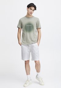 Casual Friday CFPHELIX LINEN MIX - Short - bright white