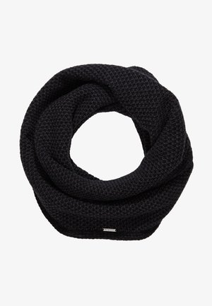 Écharpe infinie noire en maille avec une texture épaisse, disposée en boucle circulaire avec une petite étiquette de marque en métal visible.