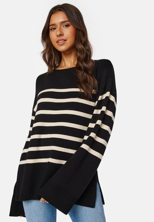 OVERSIZED STRIPED KNITTED SWEATER - Jumper - black