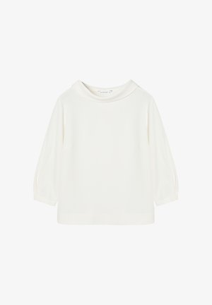 Witte blouse met lange mouwen, een losse col en licht opgeblazen mouwen op een witte achtergrond.