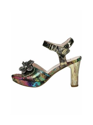 Sandalia de tacón alto multicolor con textura de reptil, tira ajustable y adorno floral en la punta. Tacón grueso de madera.