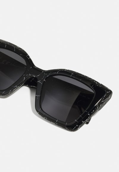 Zadig & Voltaire Solbriller - black