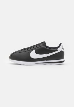 CORTEZ - Edzőcipő - black/white